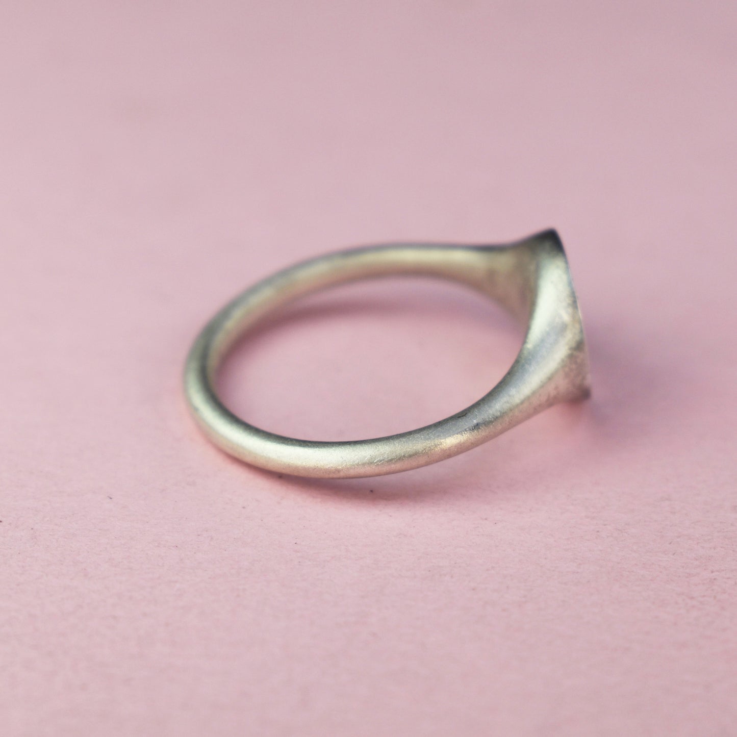 Cockle Shell Signet Ring