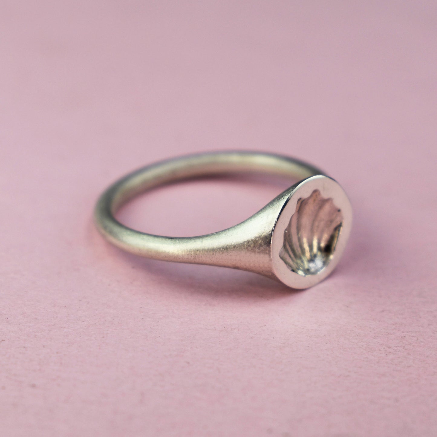 Clam Shell Signet Ring