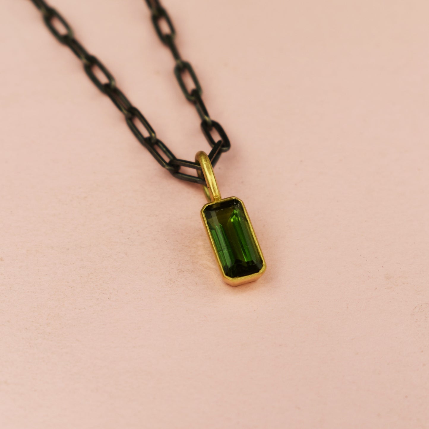 18ct Gold Set Green Tourmaline Pendant