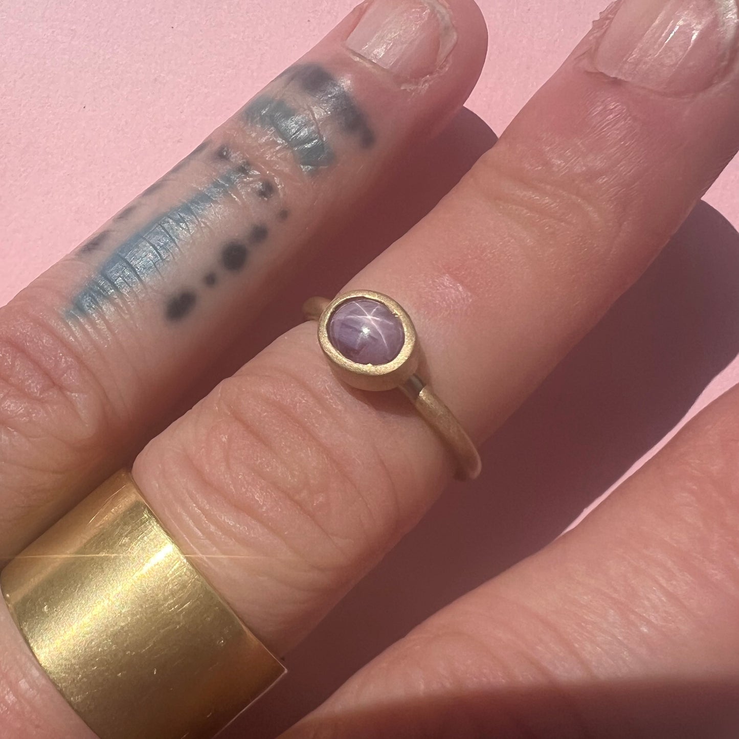 Pink Star Sapphire 18ct Gold Ring
