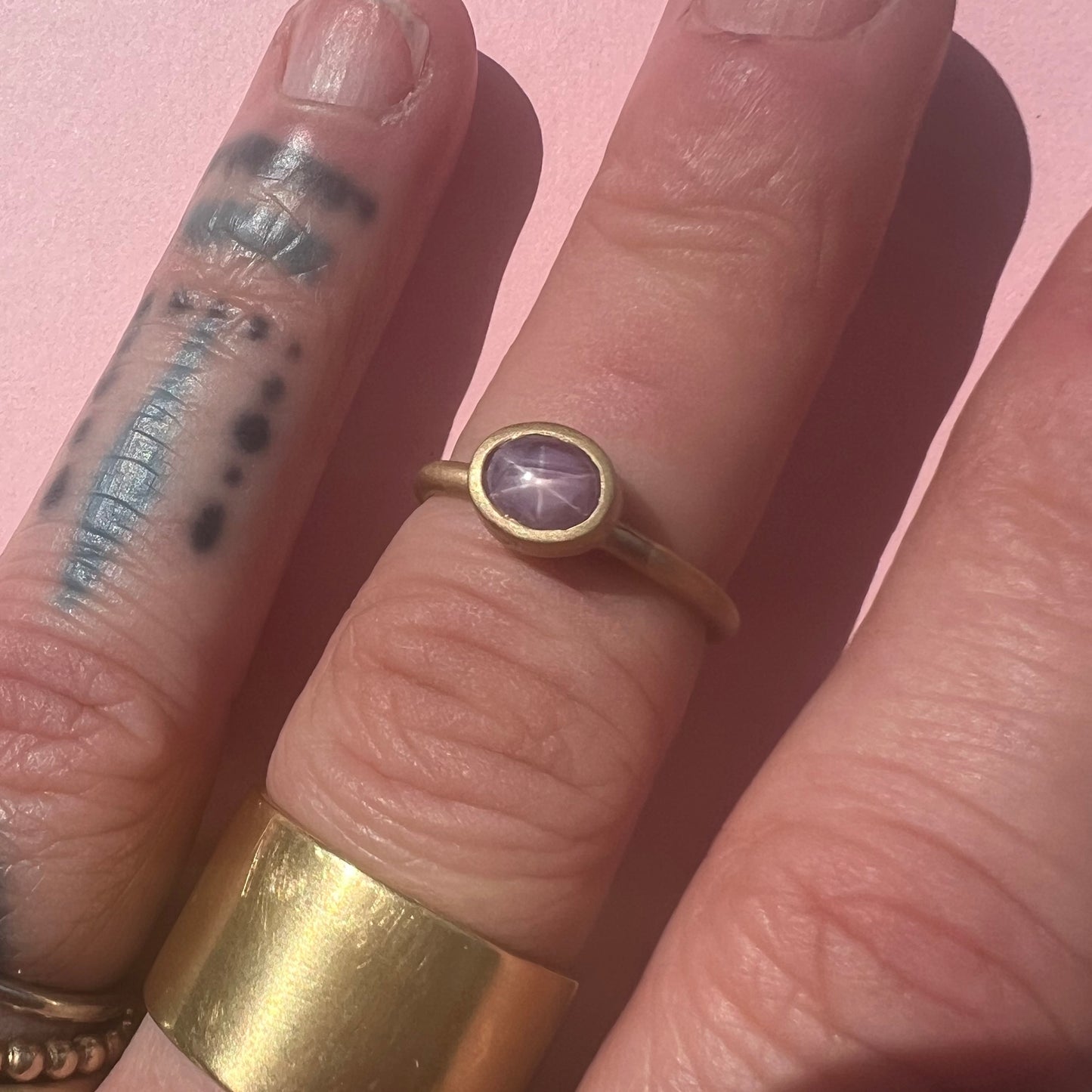 Pink Star Sapphire 18ct Gold Ring