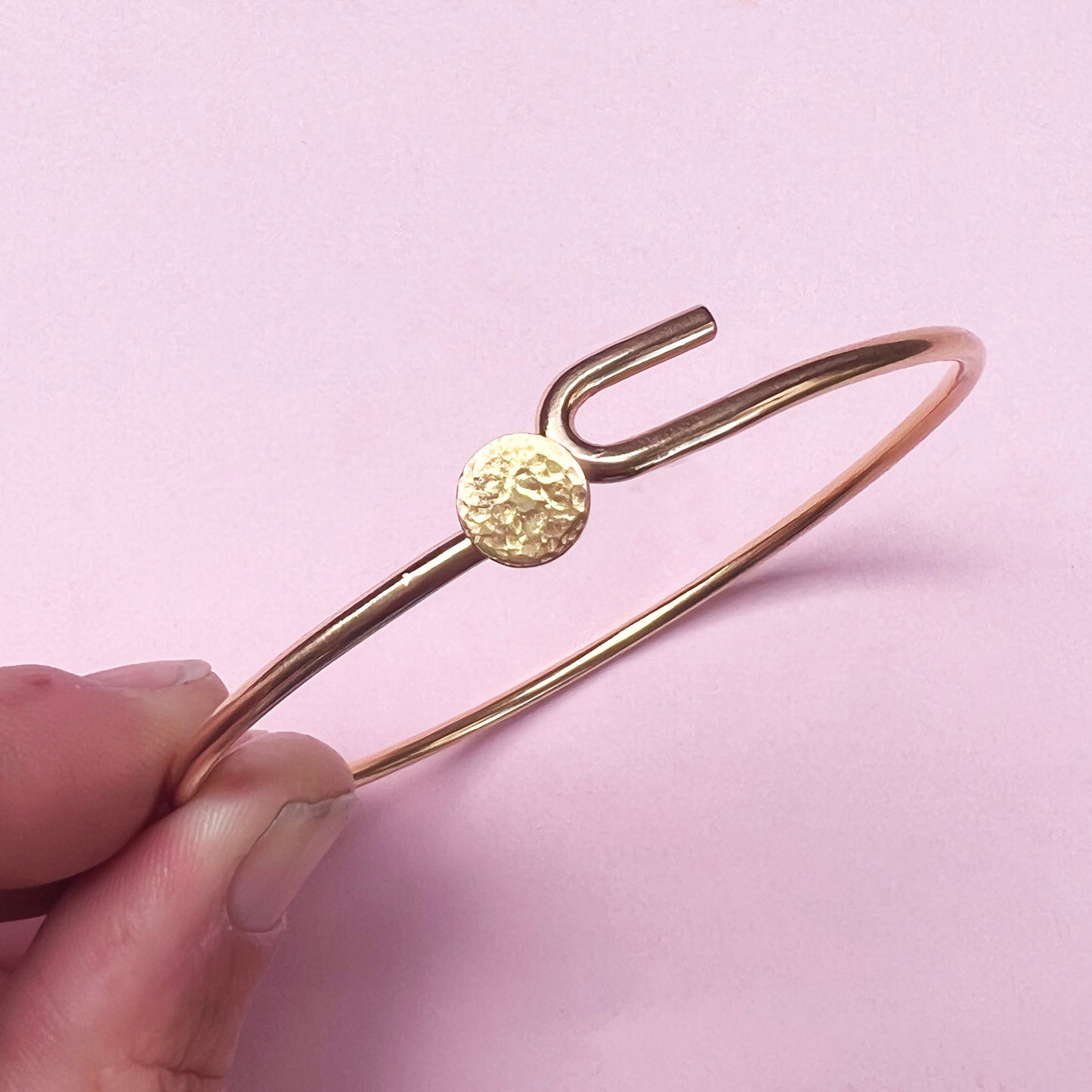 18ct Gold Ripple bangle