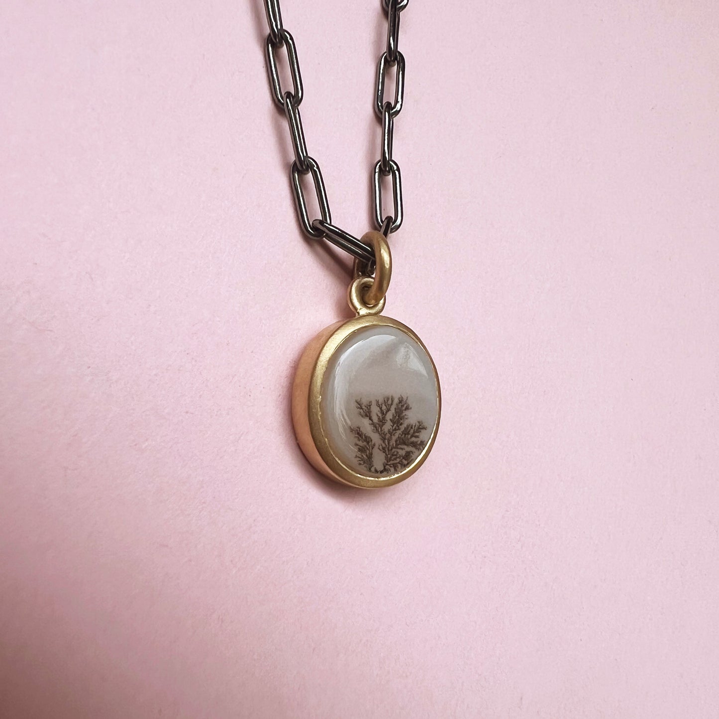 18ct Gold Set Dendritic Agate Necklace