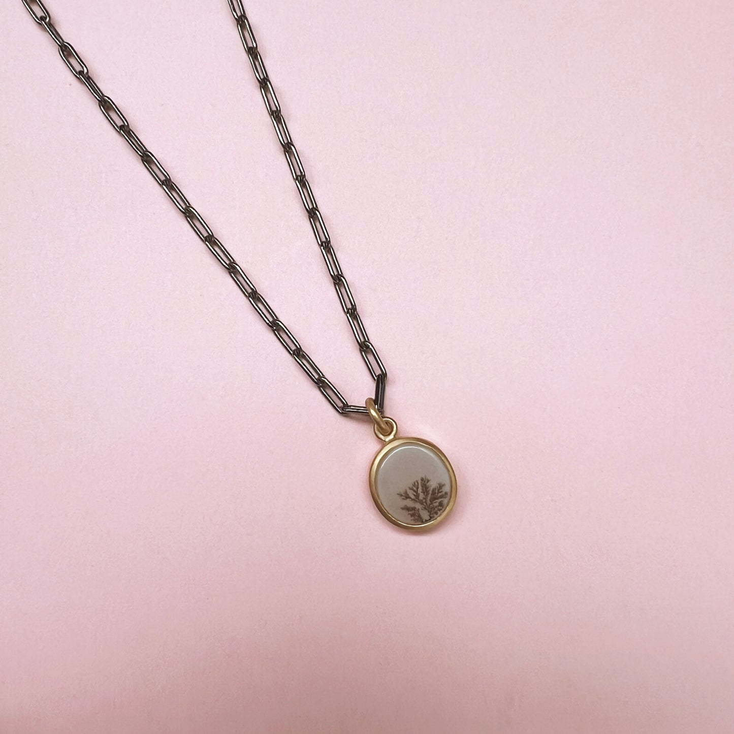 18ct Gold Set Dendritic Agate Necklace