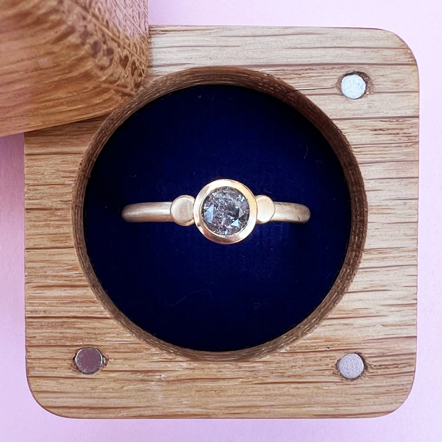 22ct & 18ct Gold Salt & Pepper Diamond Ring