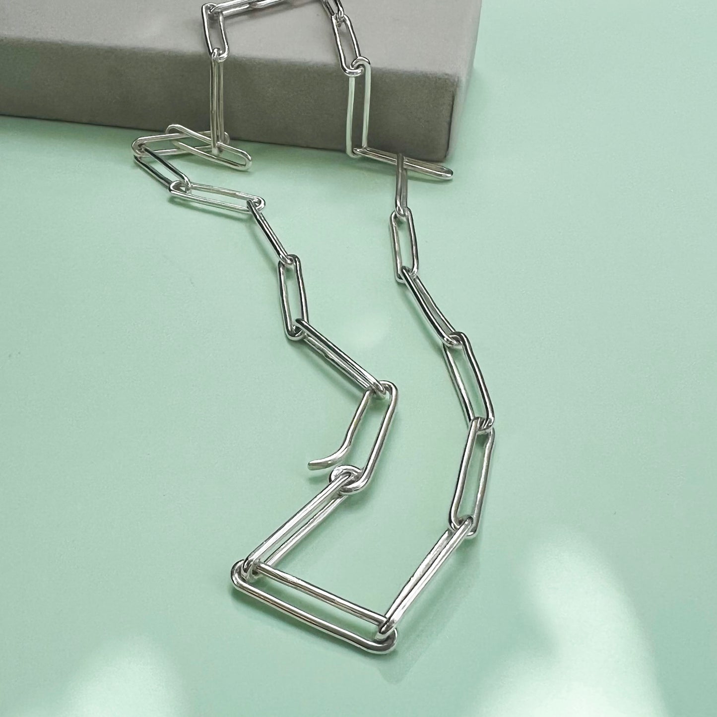 Chunky polished paperclip chain, Paperclip chain, LFW, London fashion week, London fashion week jewellery, polished silver paperclip chain, recycled silver, recycled silver paperclip chain