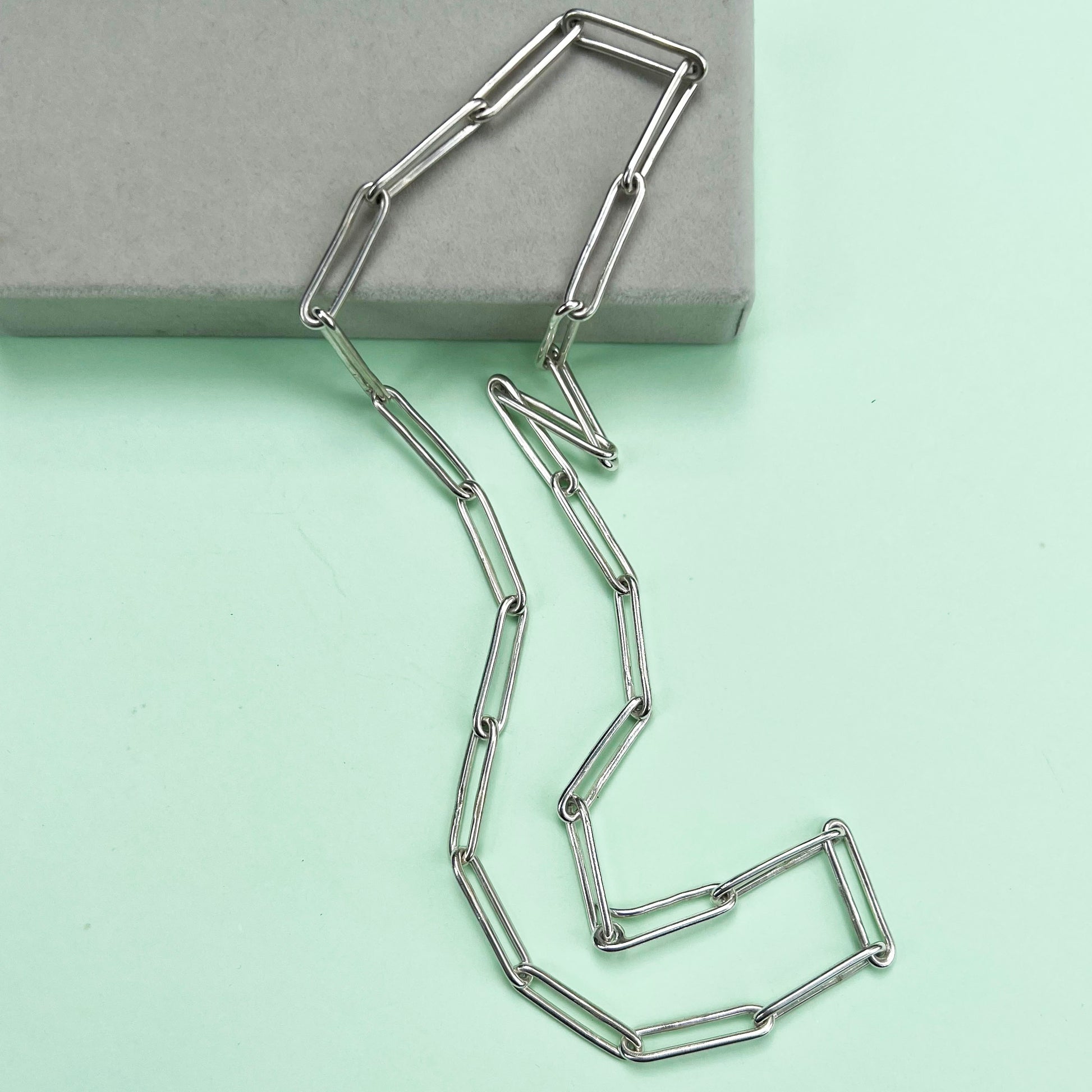 Chunky polished paperclip chain, Paperclip chain, LFW, London fashion week, London fashion week jewellery, polished silver paperclip chain, recycled silver, recycled silver paperclip chain, polished 20 inch paperclip chain