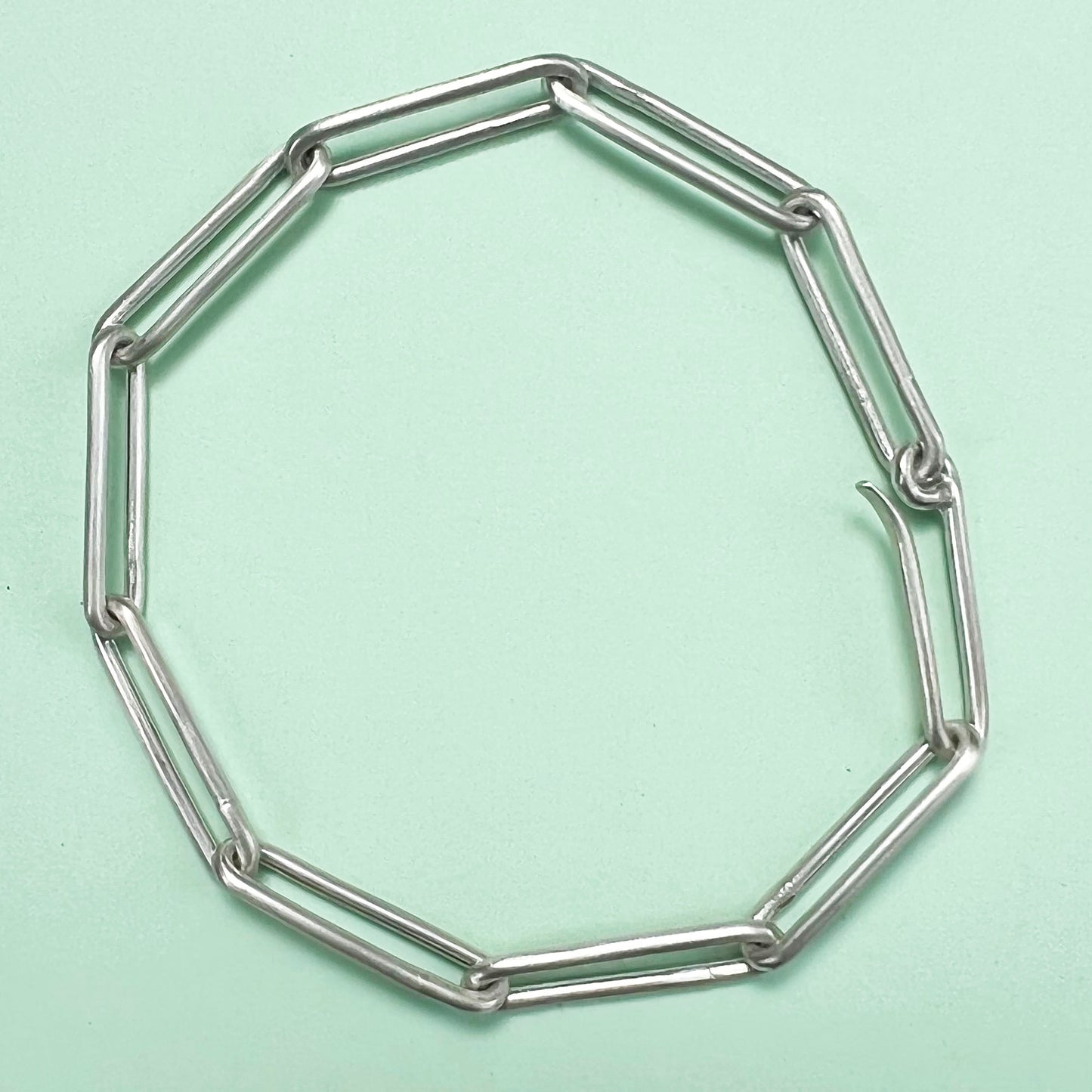 chunky paperclip chain bracelet, matte paperclip chain, London fashion week, LFW, London fashion week jewellery, paperclip chain, matte paperclip bracelet, recycled silver