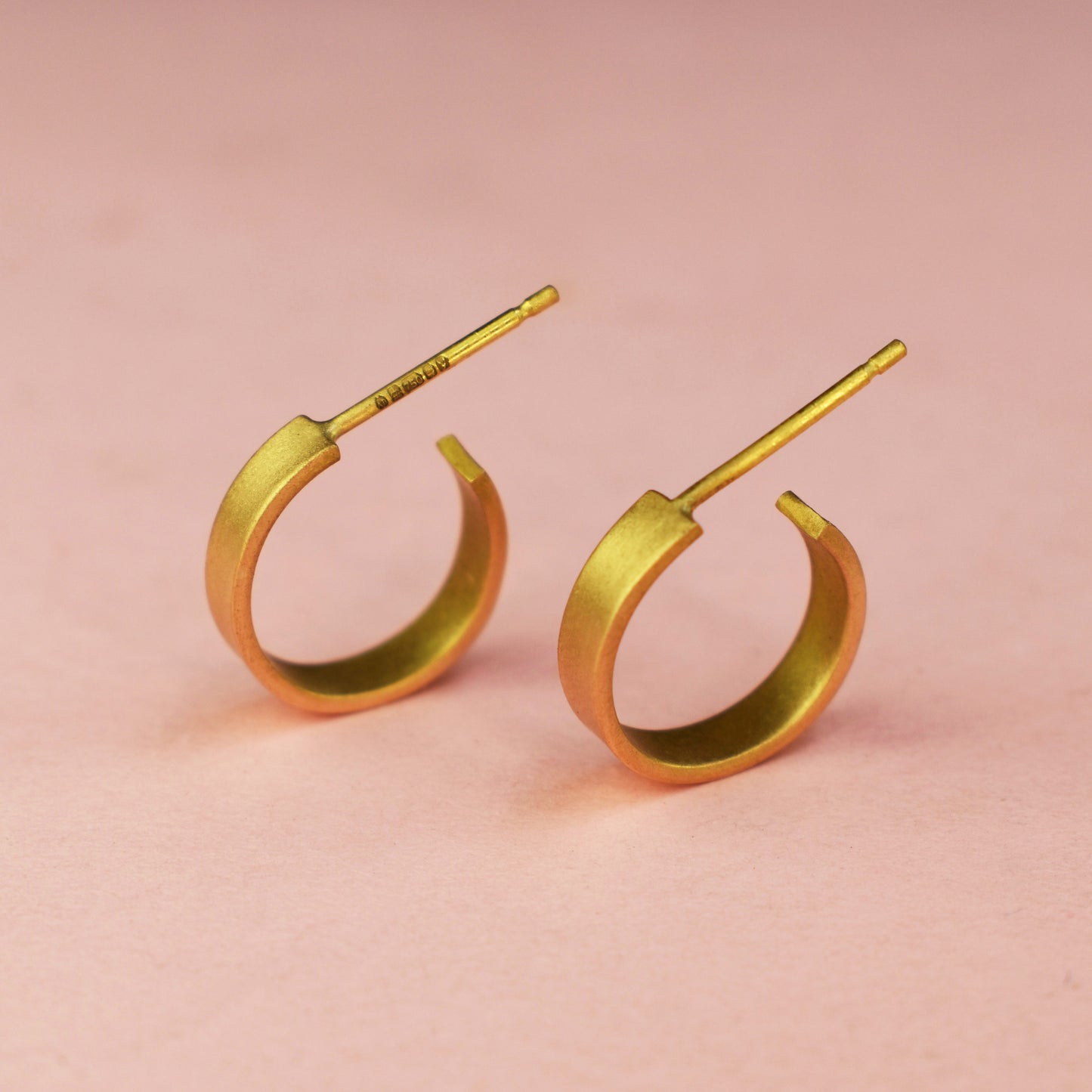 18ct Gold Flat Hoop Earrings