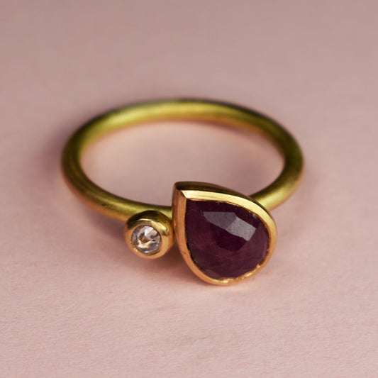 22ct & 18ct Gold Ring With Ruby and Pink Diamond