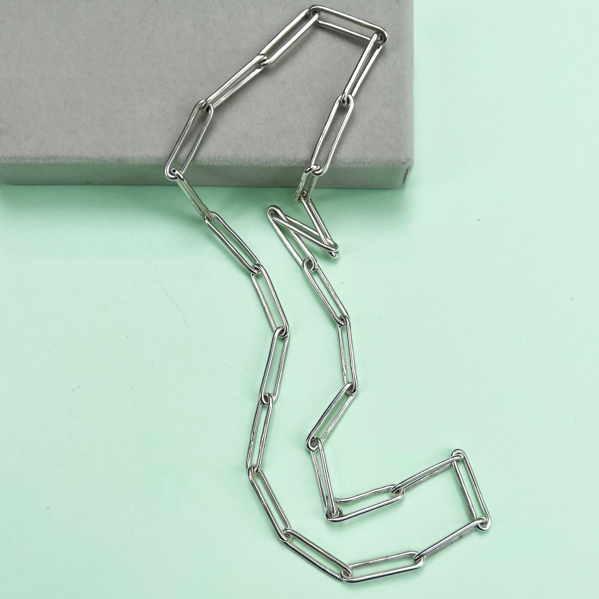  Chunky polished paperclip chain, Paperclip chain, LFW, London fashion week, London fashion week jewellery, polished silver paperclip chain, recycled silver, recycled silver paperclip chain, polished 20 inch paperclip chain
